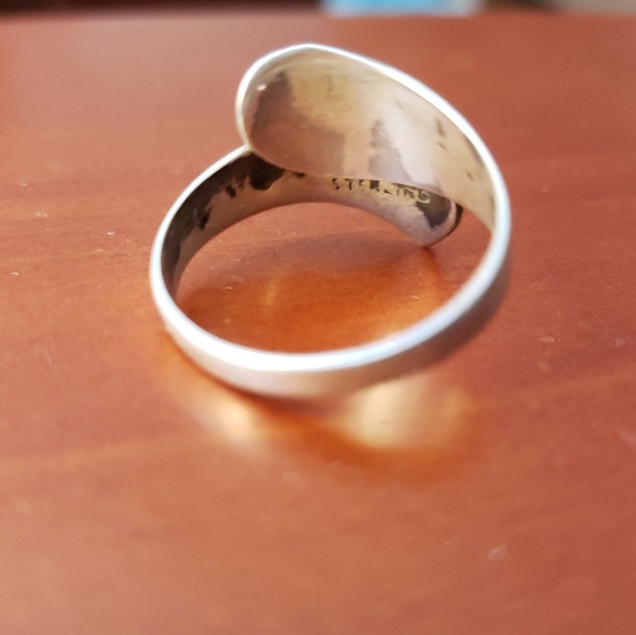 blue and silver leaf design ring - Picture 3 of 5